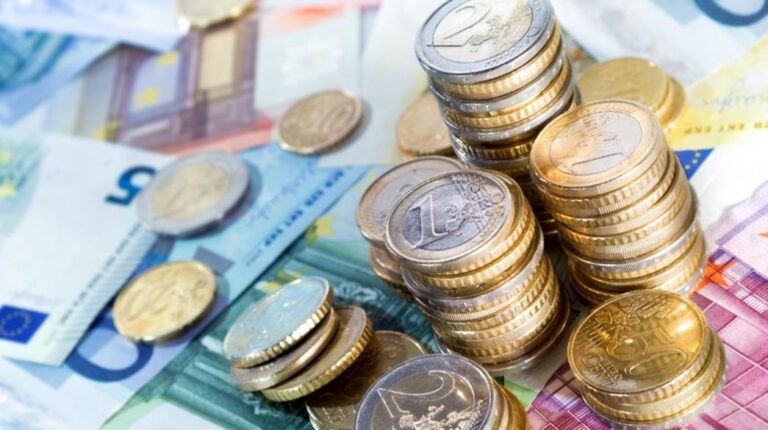 πληρωμές Πληρωμές από e-ΕΦΚΑ και ΔΥΠΑ: 117.680 εκατ. δικαιούχοι θα δουν χρήματα στους λογαριασμούς τους έως τις 5 Αυγούστου