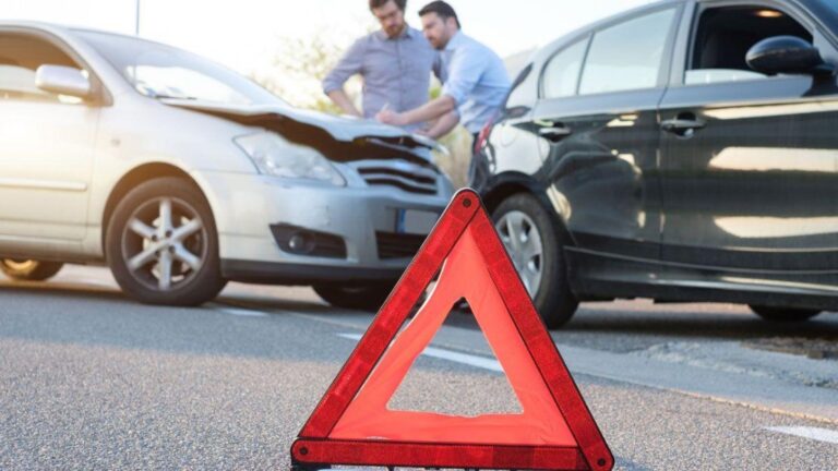 Τι είναι οι ασφαλιστικές απάτες “Crash for cash”; (video)