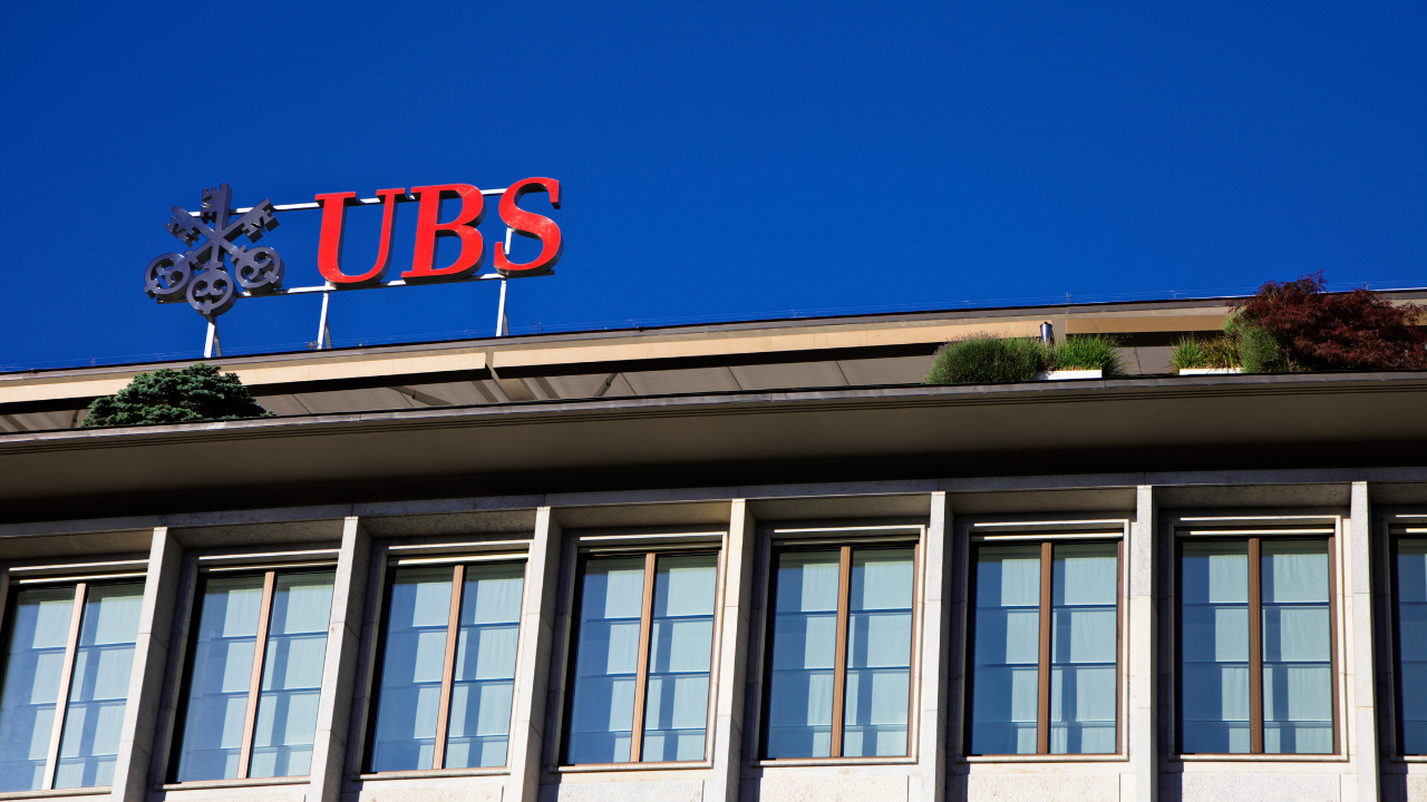 UBS, Credit Suisse, επαναγορά μετοχών
