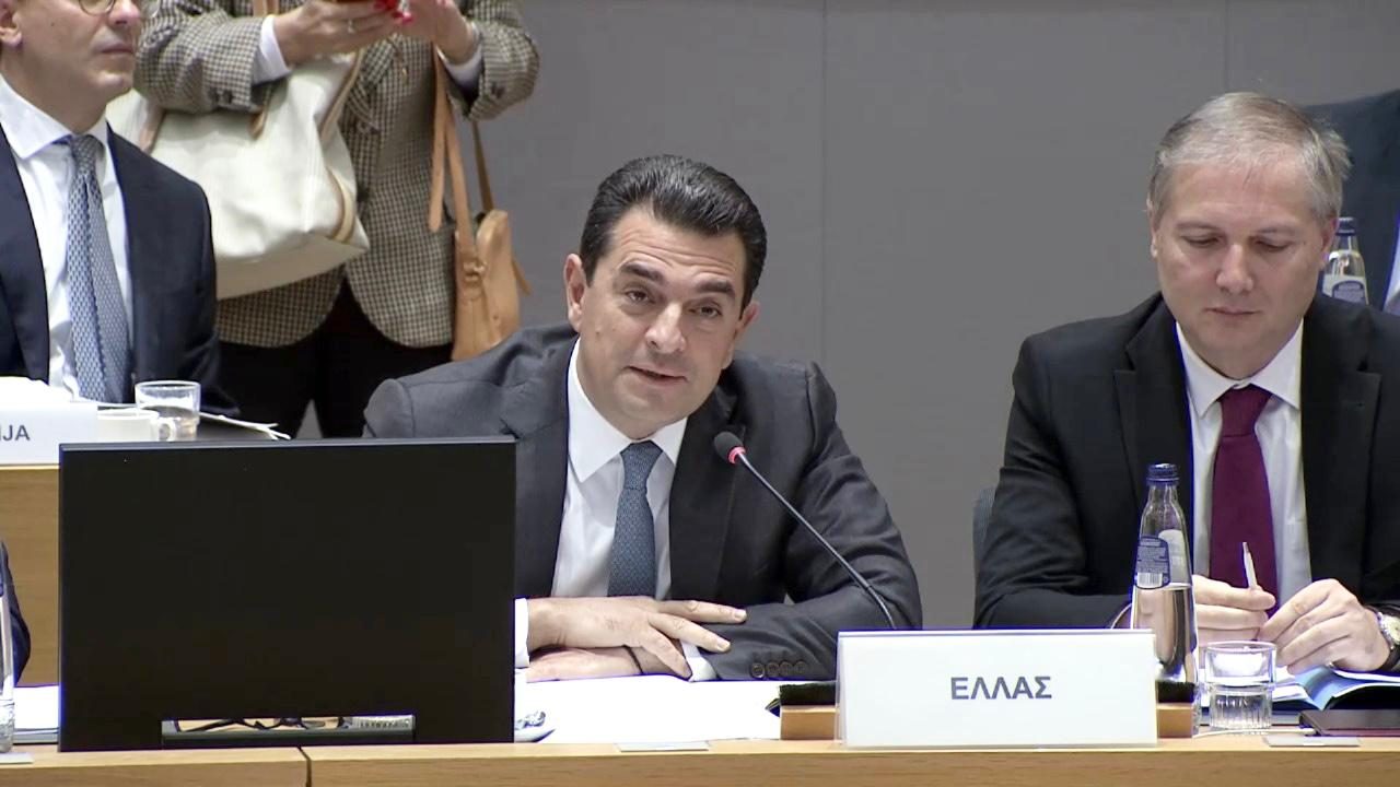 Κώστας Σκρέκας,