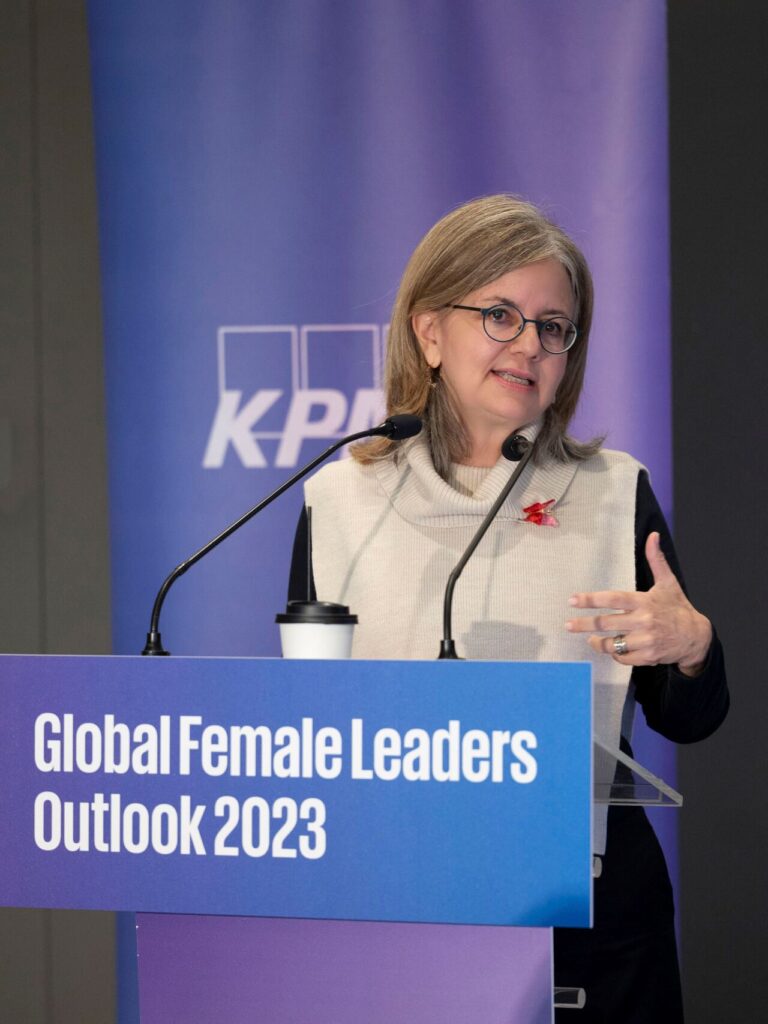 KPMG: Παρά τις κρίσεις οι γυναίκες σε ηγετικές θέσεις εκφράζουν αισιοδοξία για το αύριο