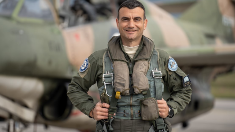 Έπεσε εκπαιδευτικό αεροπλάνο στην Καλαμάτα - Νεκρός ο 40χρονος χειριστής