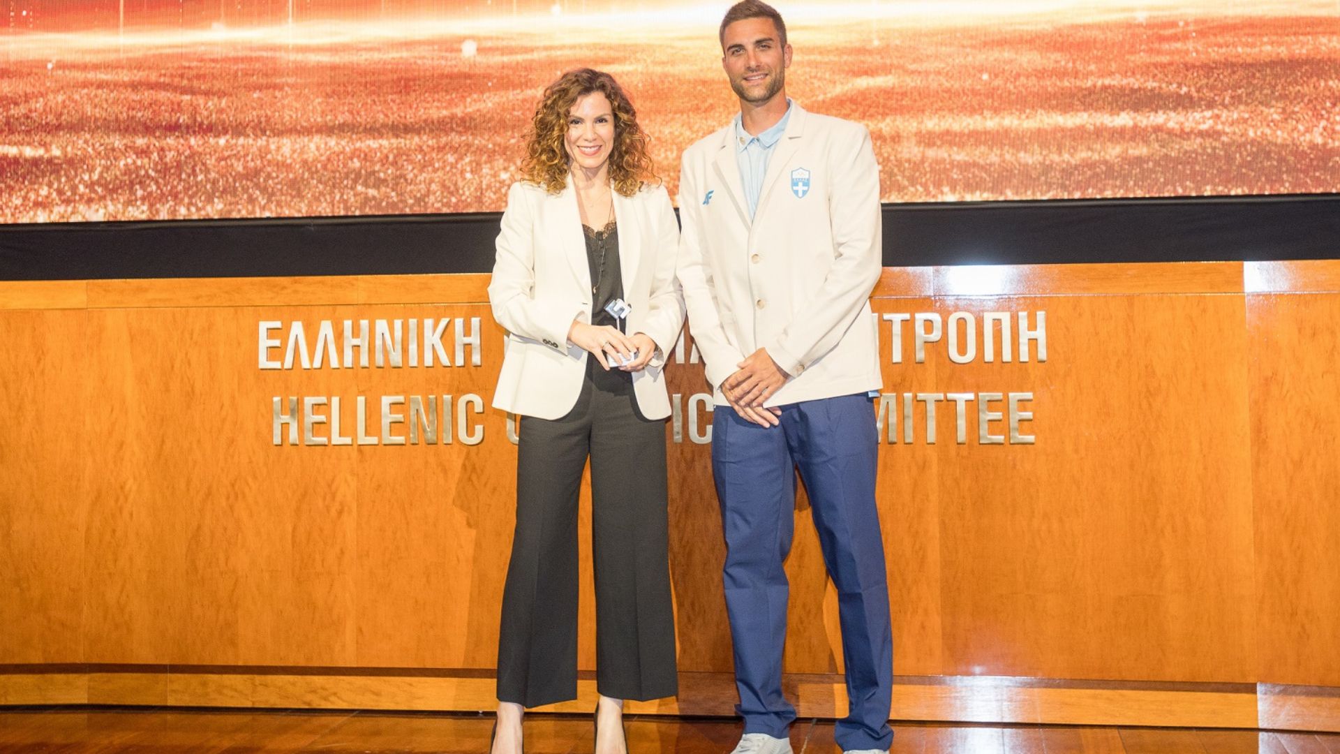 AVIN, Στέφανος Ντούσκου