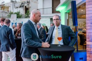 MakeSure Insurance: Εγκαίνια νέων γραφείων με στυλ και ατμόσφαιρα πάρτι! 19 MakeSure Insurance: Εγκαίνια νέων γραφείων με στυλ και ατμόσφαιρα πάρτι!