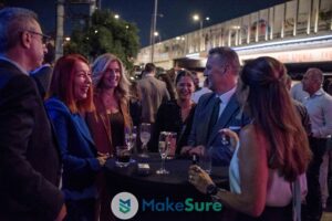 MakeSure Insurance: Εγκαίνια νέων γραφείων με στυλ και ατμόσφαιρα πάρτι! 24 MakeSure Insurance: Εγκαίνια νέων γραφείων με στυλ και ατμόσφαιρα πάρτι!