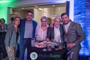 MakeSure Insurance: Εγκαίνια νέων γραφείων με στυλ και ατμόσφαιρα πάρτι! 23 MakeSure Insurance: Εγκαίνια νέων γραφείων με στυλ και ατμόσφαιρα πάρτι!