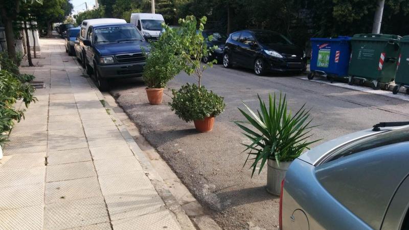 κατάληψη χώρου στάθμευσης